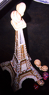 Les Escargots visitent la Tour Eiffel!